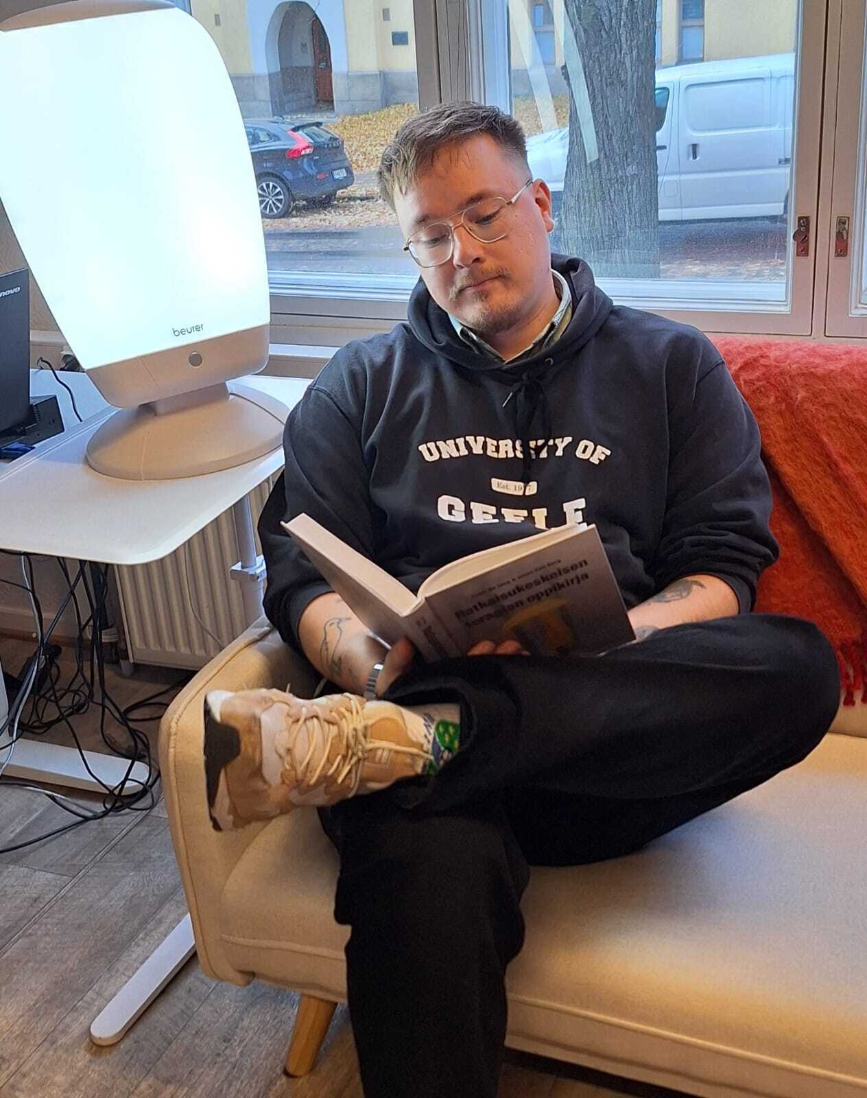 Kirkasvalo voi tuoda lempeää voimaa pimeään vuodenaikaan